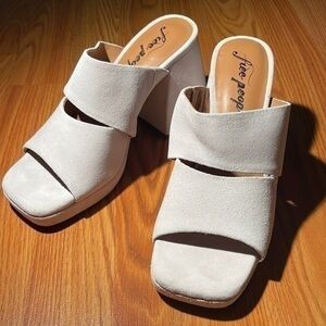 Free People Love is Everywhere Leather Platform Sandals. NWT